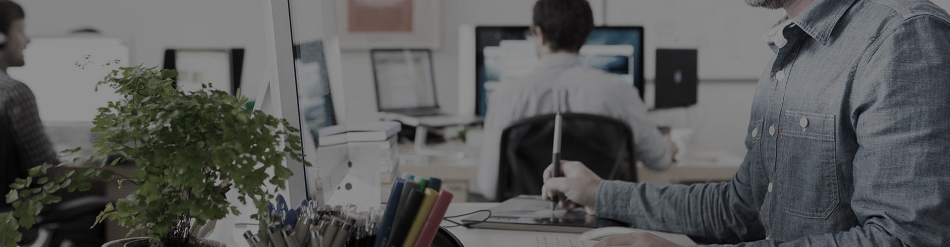 Lavora con noi  Agency Qweb creazione siti dinamici e flash.